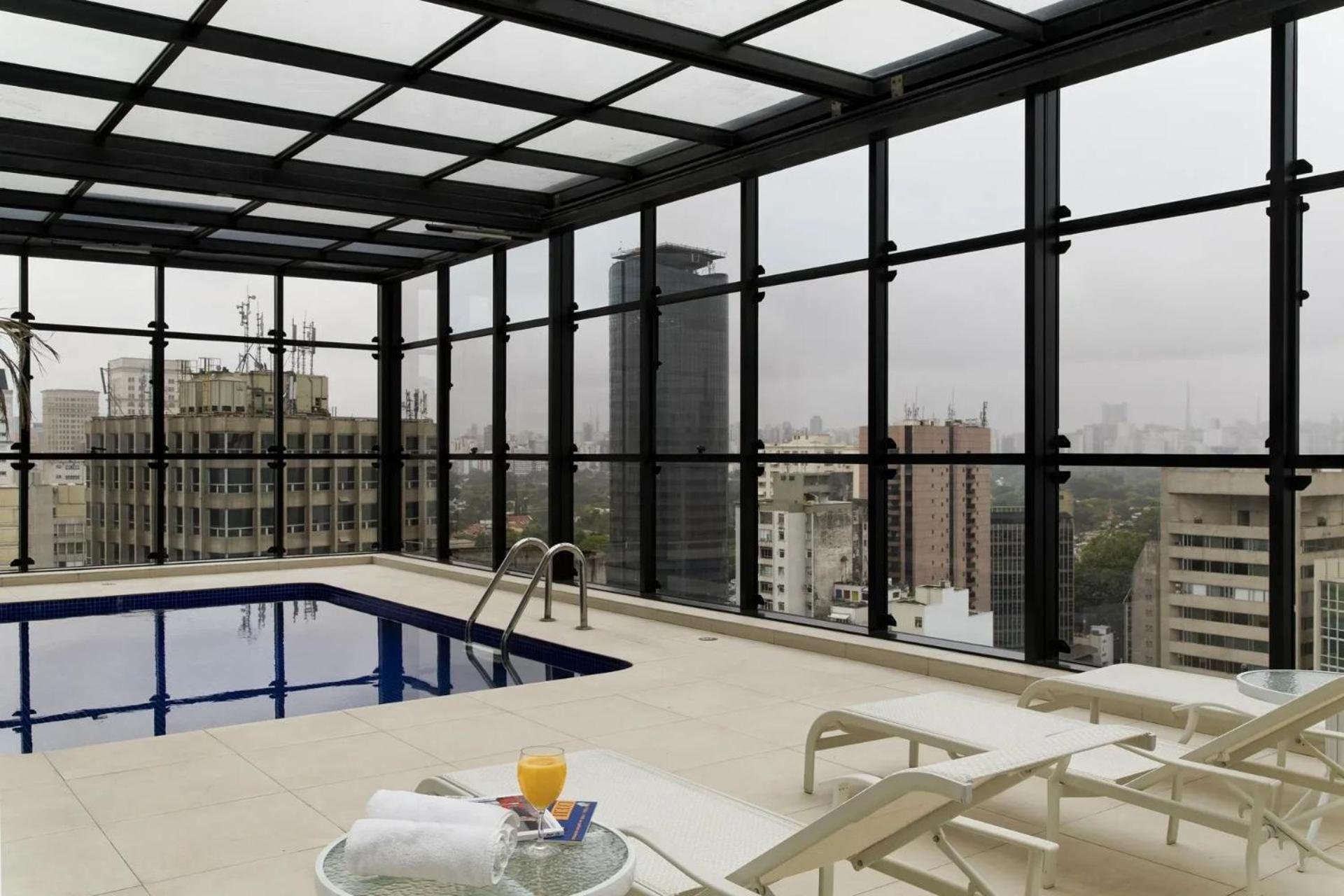Flat Com Duas Dentro Do Address Faria Lima